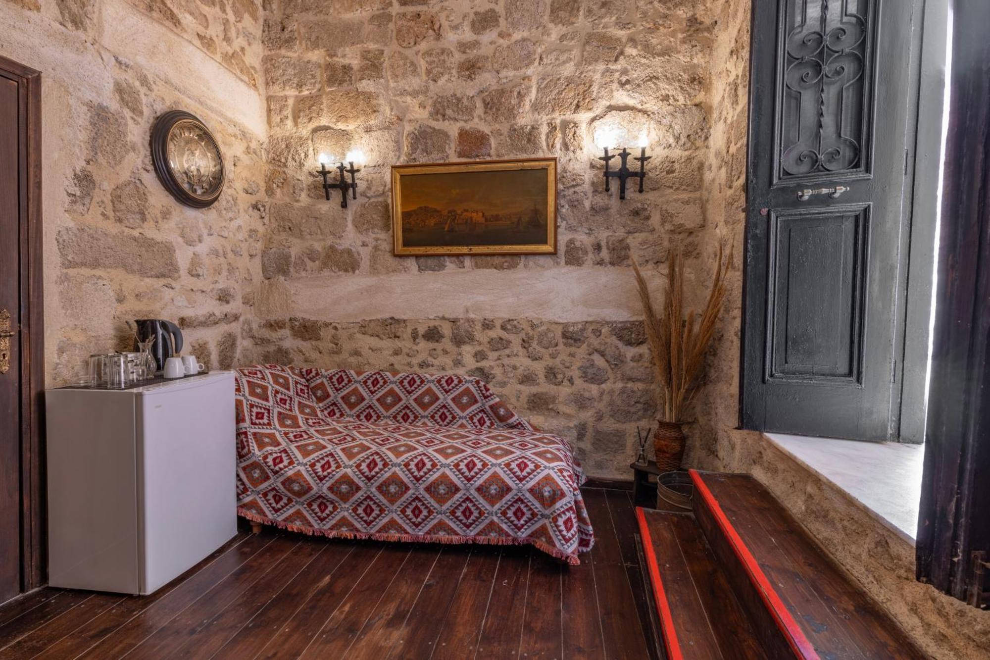 Saint Michel Boutique Hotel Rhodes City Exteriör bild